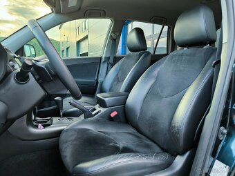 Toyota RAV4 2.2 D-CAT 110KW 4x4 A/T 2012 - 8