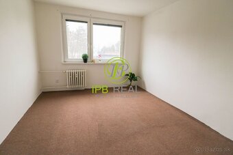DOBRÁ LOKALITA 4-izb. byt s loggiou na Nejedlého ul. v Dúbr - 8
