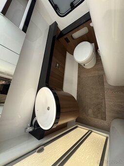 Karavan HOBBY 560 WLU PRESTIGE - 8