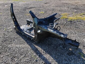 Passat B7 výrezy z karoserie - 8