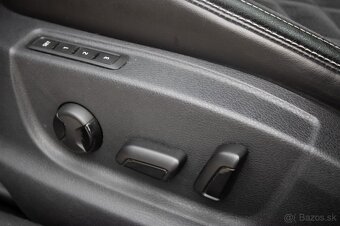 Škoda Octavia 2.0 TSI 245k RS - 8
