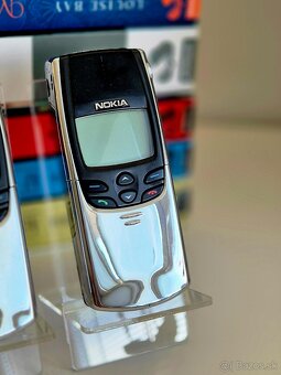 3X NOKIA 8810 CHROME - TOP STAV - 2X NOVÁ CHRÓMOVÁ BATERKA - 8