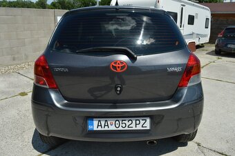 TOYOTA YARIS 1,33I 74kW Dual VVT-i Slovenské 2009 - 8