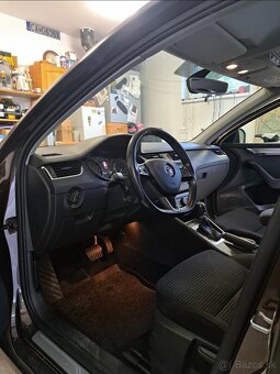Škoda Octavia Combi 2.0 TDI 2017 - 8