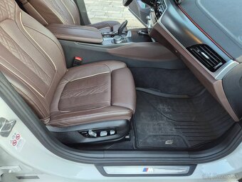 BMW Rad 6 GT 630d mHEV xDrive Gran Turismo A/T - 8