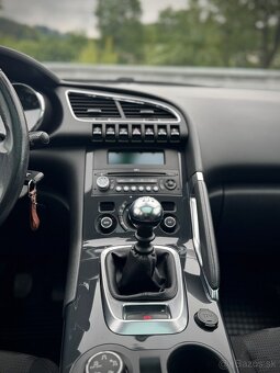 PEUGEOT 3008 1.6 THP - 8