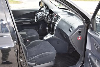 Hyundai Tucson - 8