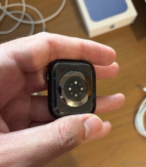 Predám Apple iPhone 16 128gb + Apple Watch 9 45mm + prísluše - 8