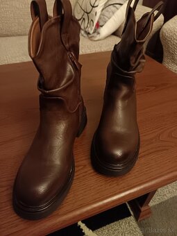 Kožené členkove čižmy - 8