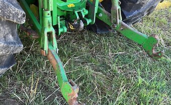 Traktor John Deere 6150 R - 8