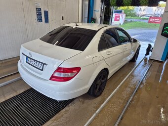 Predám alebo vymením Mercedes-Benz C 180 w204 - 8