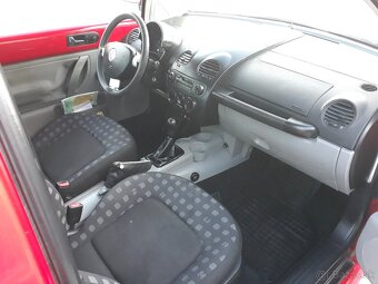 Predám Volkswagen Beetle 2.0. Benzín 85 kw rok 2000 - 8