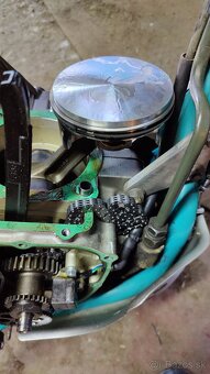 Honda NX 650 Dominátor - 8