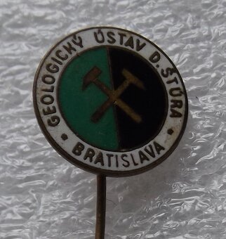 odznaky - armáda, spolky, šport i iné - 8