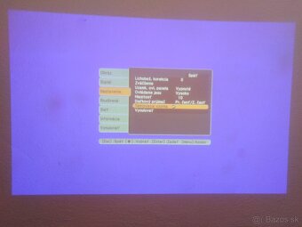 LCD projektor Epson H330B - 8