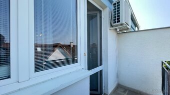 Priestranný 1-izb. byt vo Vajnoroch s gar. státím a pivnicou - 8