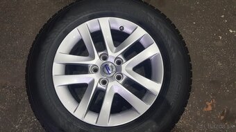 Zimné pneu Nokian 215/65 R16 na alu Volvo Pangaea 7Jx16 - 8