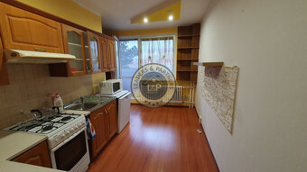 PREDAJ: 3 izbový byt 70 m2 s 2 WC + loggia Jesenná ul. - 8