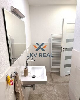 Exkluzívny 3,5 izbový byt s krásnym výhľadom na Bojnický zám - 8