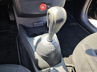 Predám Renault Clio 1.2 benzín, automat - 8