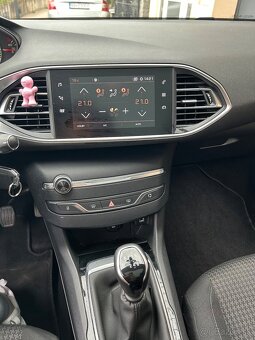 Peugeot 308 SW 1.2 - 8