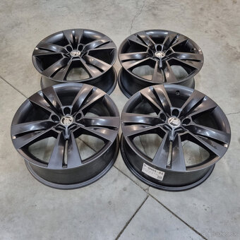 Hliníkové Škoda disky 5x112 R18 7J ET45 - 8