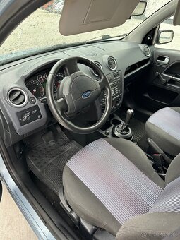 Ford Fusion - 8