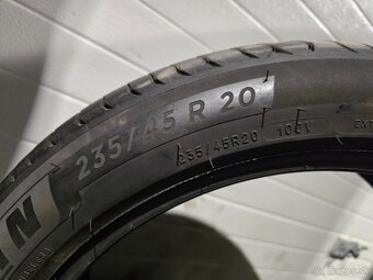 Zánovné Letné Pneu Michelin Primacy4 235/45 R20 - 8