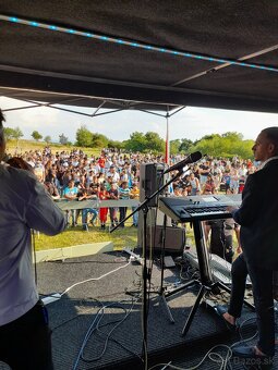 DJ- Ozvučenie Mobilné pódium a na svadbu - 8