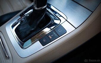 Volkswagen Passat CC 3.6 V6 4Motion - 8