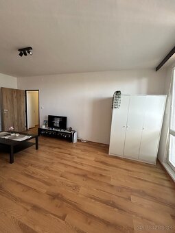 Prenájom slnečného 2-izbového bytu v Michalovciach - 8