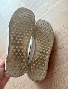 Dámske látkové tenisky veľkosť 36, zn. Karl Lagerfeld - 8