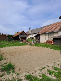 Nová cena - Krásny dom na predaj v obci Dolné Držkovce - 8