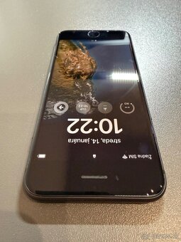 iPhone 8 64GB Space Gray - 8