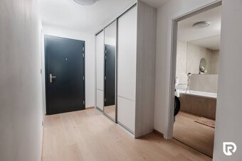 RentHub | E2Tower | 20.poschodie | 2i byt | panoramatický vý - 8