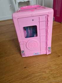 Barbie karavan - 8