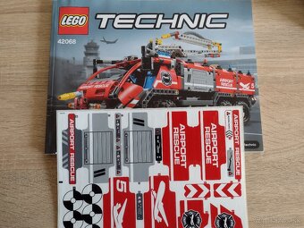 Lego Technic návody a nálepky - 8