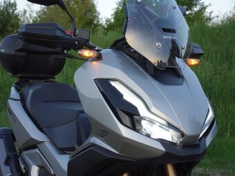 Honda ADV 350 - 8