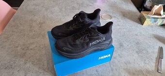 Predam 1 mesačne HOKA 38 a HOKA 44 - 8