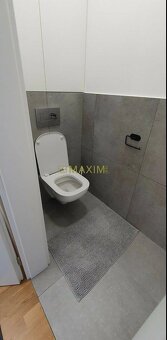 PREDAJ - 2- izbový byt s balkónom a parkovacím miestom v mes - 8