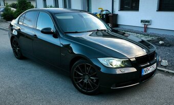 BMW E90 320i - 8