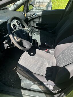 Predám Opel corsa - 8