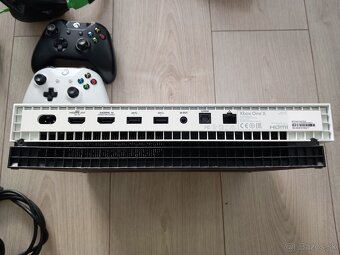 Predám XBOX ONE X 1TB - 8
