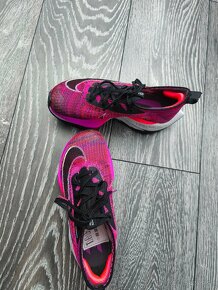 Profesionalne bezecke tenisky Nike Air Zoomx Atomknit - 8
