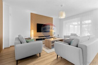 Predaj 5 izb. rodinného domu, novostavba, bazén, fotovoltika - 8