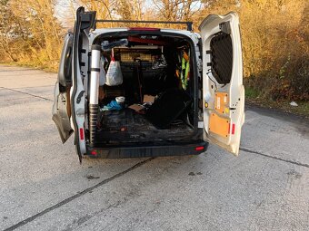 Ford tranzit conect - 8