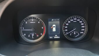 HYUNDAI TUCSON 1.7 CRDI FAMILY - 8