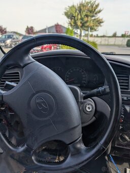 Hyundai Elantra III XD 1.6i GL - 8