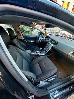 Volvo v60 - 8