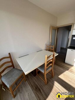 PREDAJ : 3 IZBOVÝ BYT S LOGGIOU, ul. VODNÁ, KOMÁRNO - 8